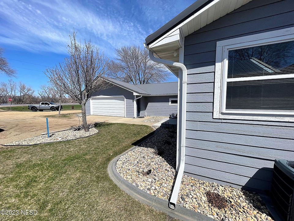 110 N Lake Dr, Castlewood, SD 57223 Zillow