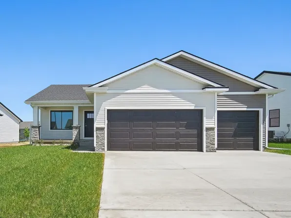 1919 Tuscany Dr SE, Altoona, IA 50009