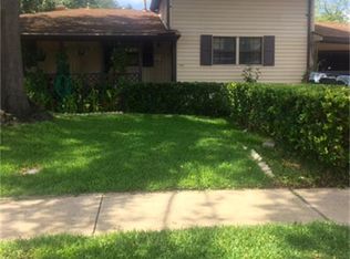 1217 W Thomas Ave, Pasadena, TX 77506