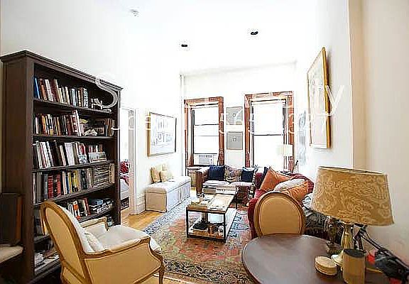 2nd image of 137 W 75th St APT 1f