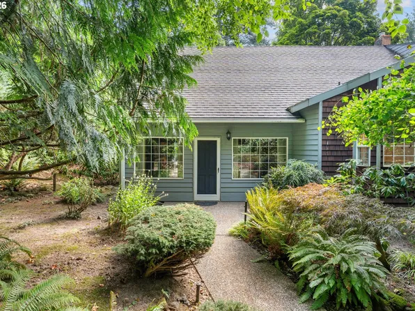 10744 SW Lancaster Rd, Portland, OR 97219