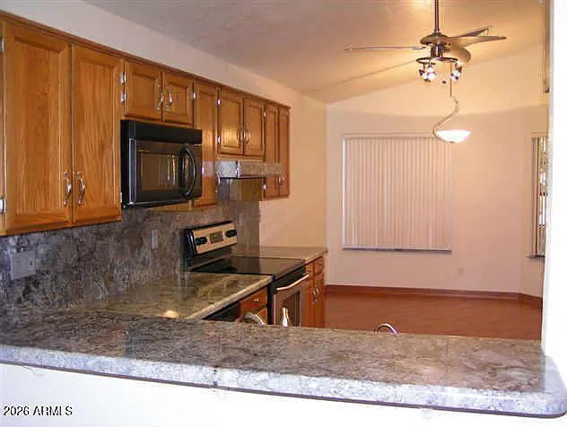 1335 N 86th Way — Photo 2