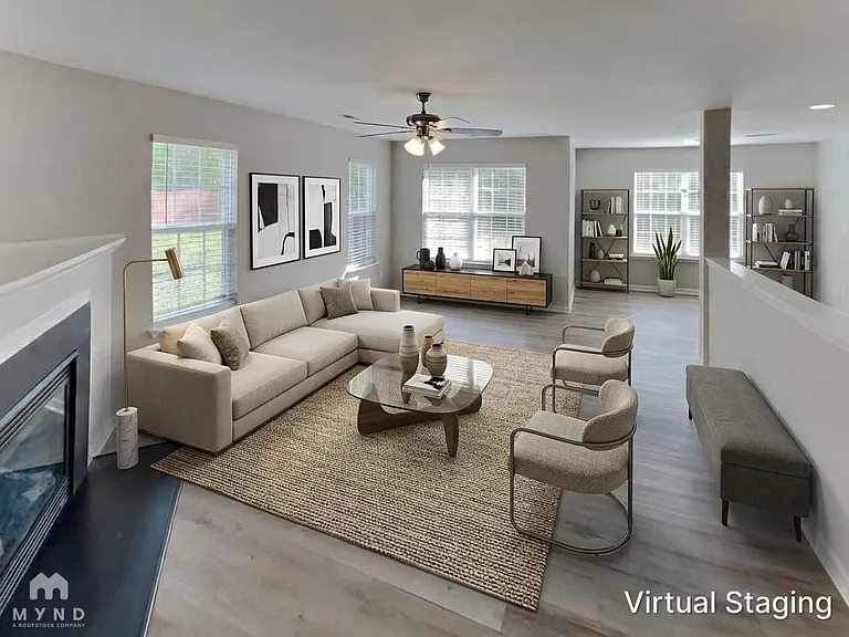 1101 Southridge Dr — Photo 2