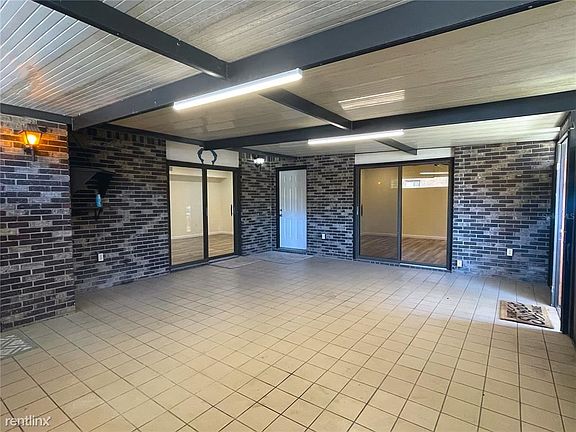 3rd image of 102 Terrace Ct