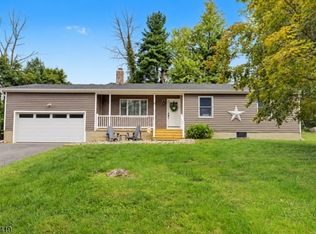 4 Gapview Ave, Hope Twp., NJ 07825