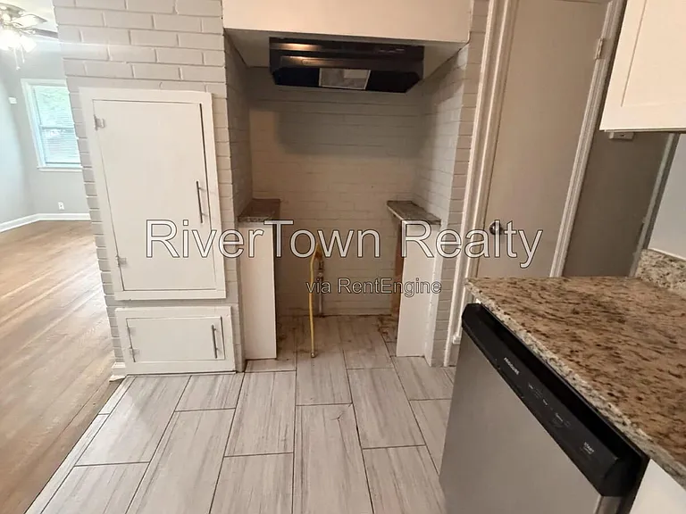 1486 Patterson St — Photo 4