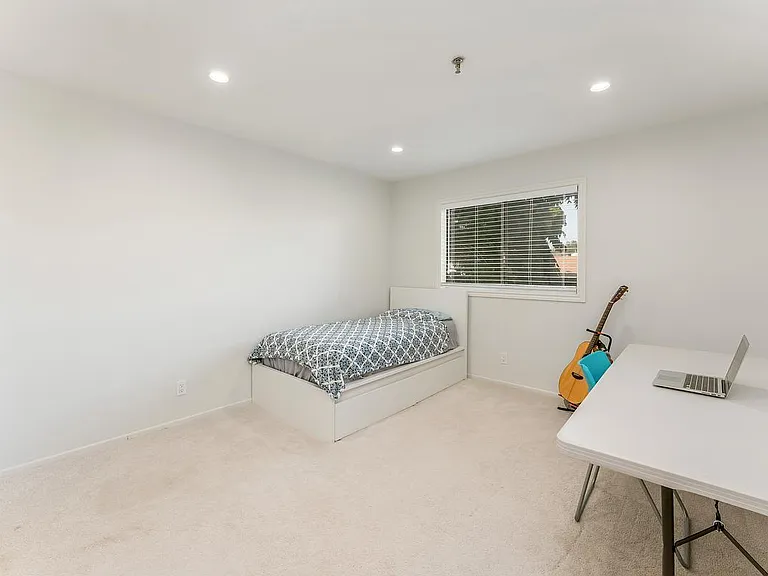 64 N Mar Vista Ave #230 — Photo 9