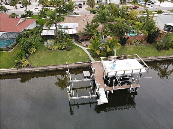 2nd image of 6415 Lake Sunrise Dr