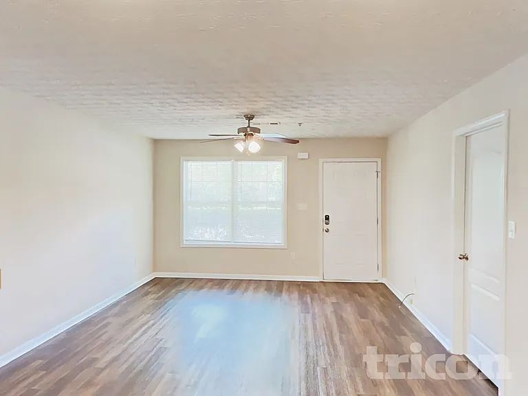 1024 Weatherwood Pl — Photo 3
