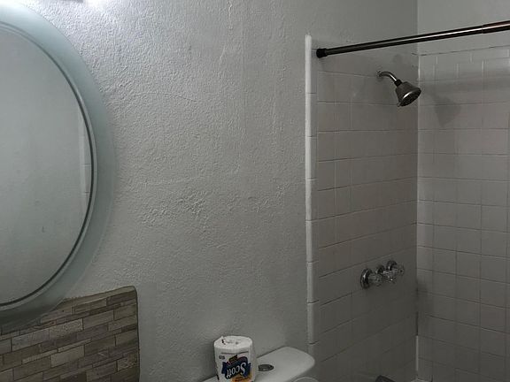 Hallway bathroom 