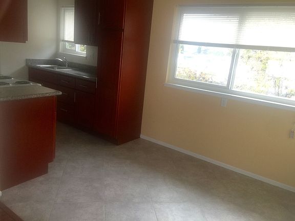5th image of 1726 S Grant St APT 5