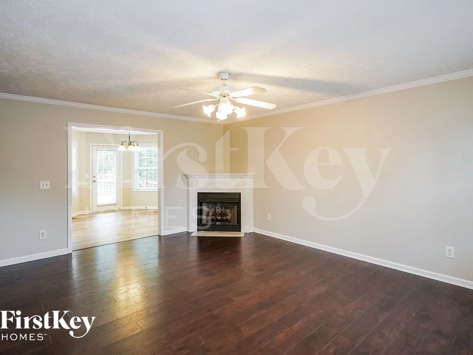 4 bed, 3.0 bath, 2166 sqft, $2,270 — Photo 2