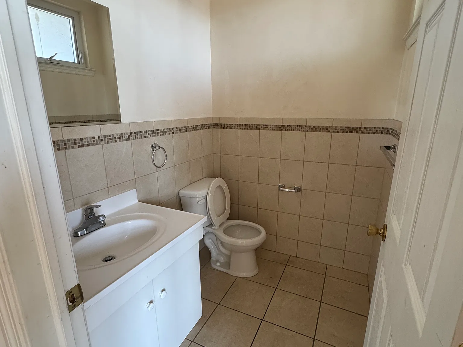 2 bed, 2.5 bath, $2,700 — Photo 2