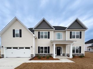 462 Pebble Shore Dr, Sneads Ferry, NC 28460