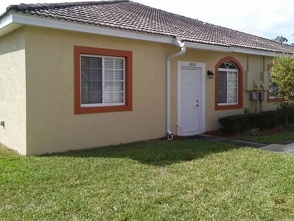 2nd image of 20201 Indian Creek Dr