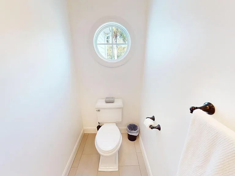 15 Yacht Harbor Ct — Photo 37