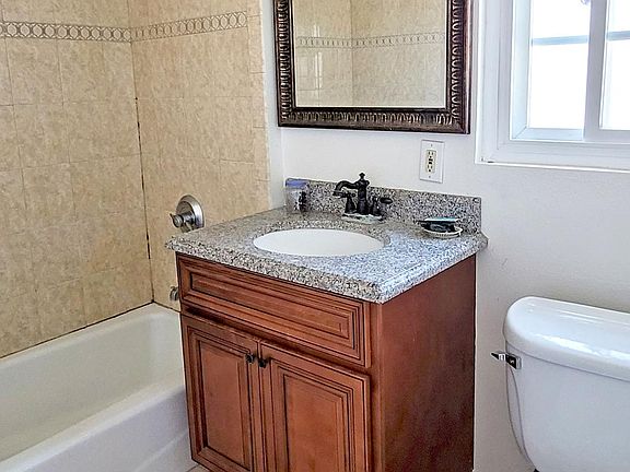 5th image of 4106 W 180th St