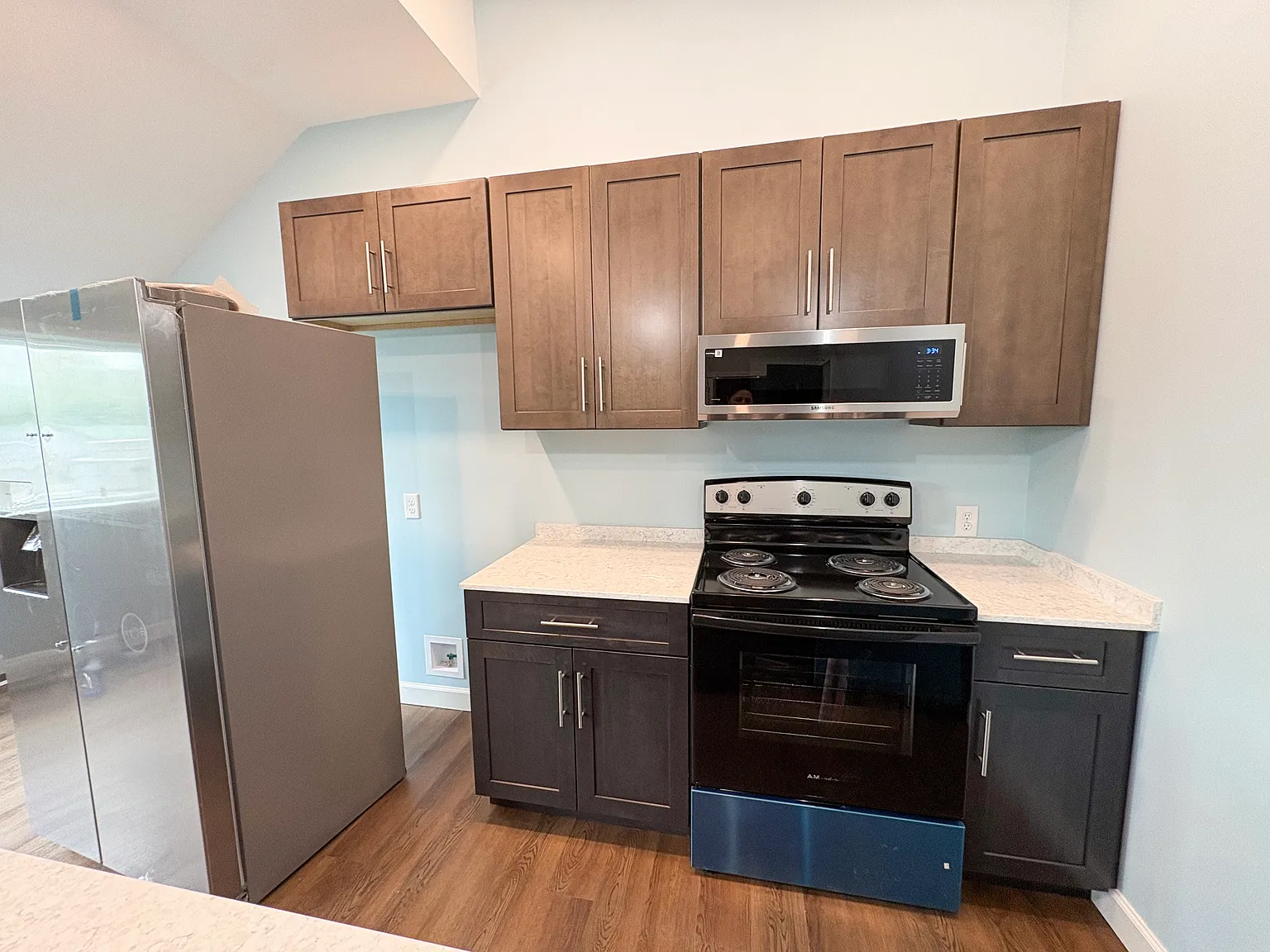 1 bed, 835 sqft, $1,700 — Photo 2