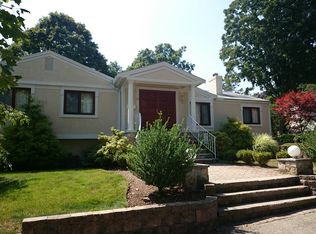 51 Scotney Rd, Newton, MA 02467