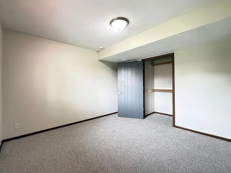 109 S 1st St #1 — Photo 7