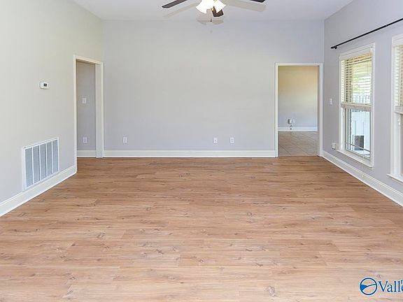 4th image of 4621 Carrington Blvd SE
