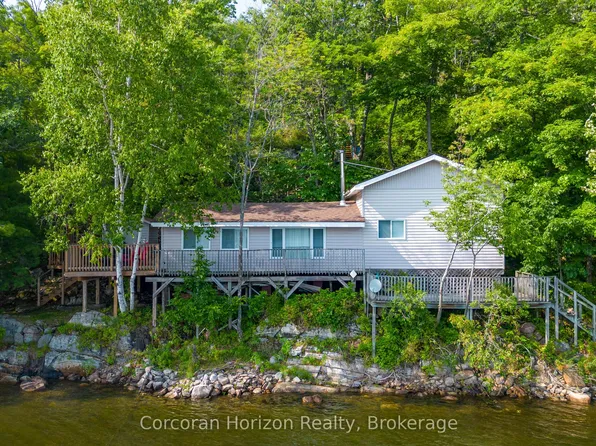 959 Harrison Trl, Georgian Bay, ON L0K 1S0
