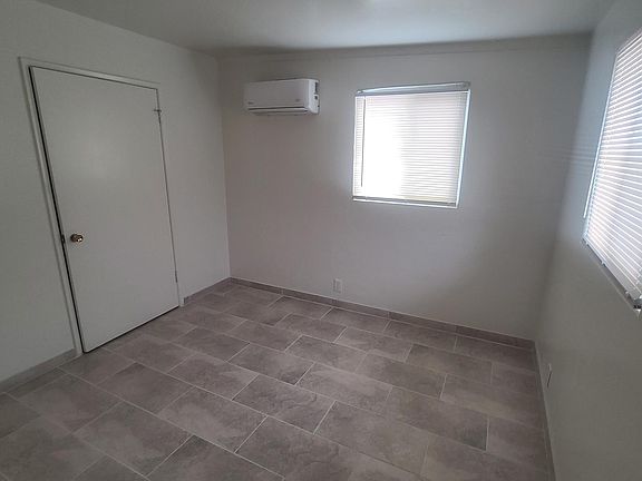 4th image of 3522 E Bermuda St Unit 9