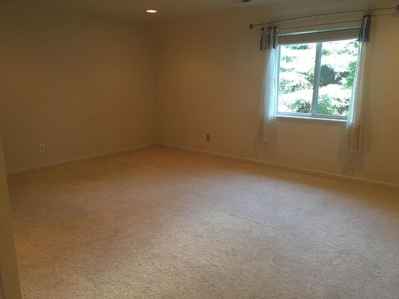 Large Bedroom