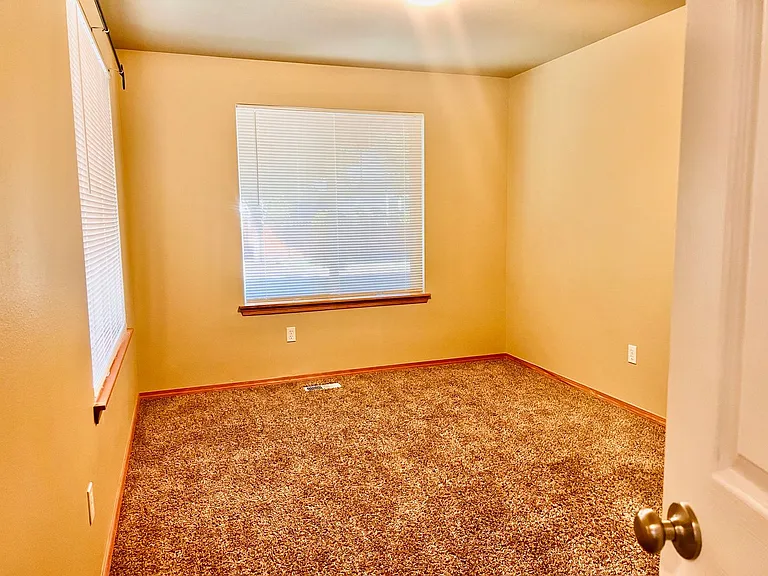7181 Radius Loop SE — Photo 12