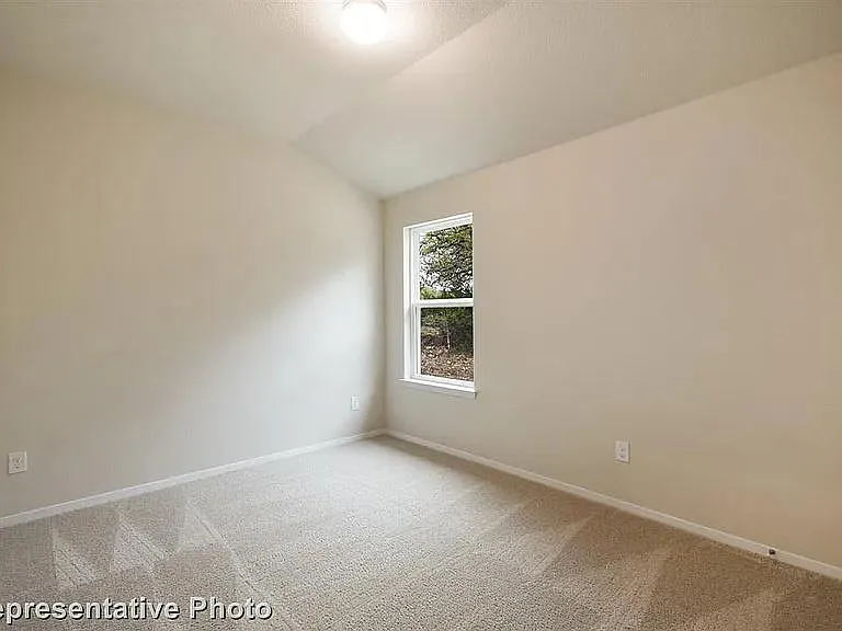 21101 Winslow Cv — Photo 15