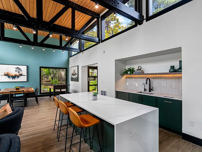 Community Clubhouse at The Lakes Apartments in Bellevue, WA 98007