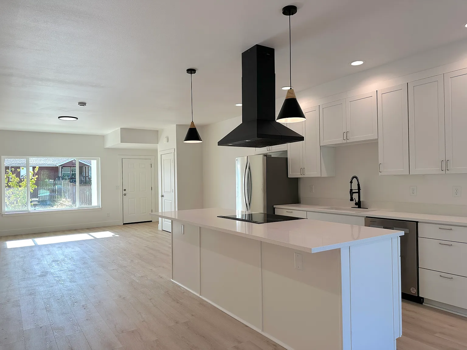 2 bed, 1782 sqft, $2,500 — Photo 4