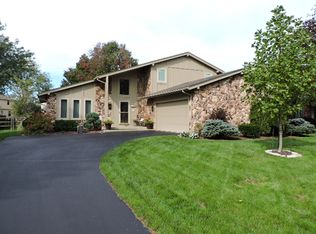 2088 Inglewood Rd, Holland, OH 43528