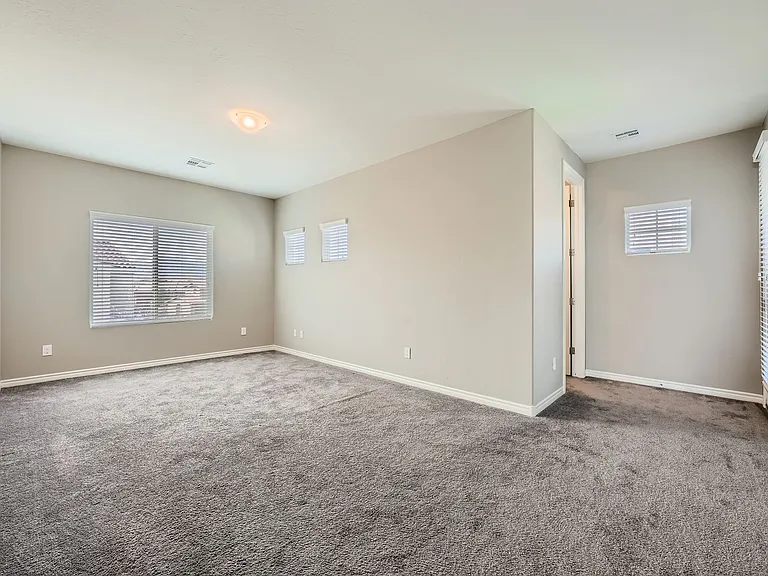 12165 Edgehurst Ct — Photo 17