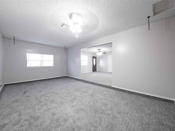 4th image of 127 Payne St