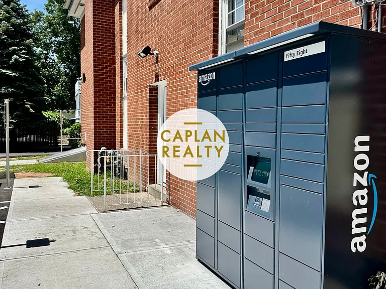 46 Fountain St #303 — Photo 8