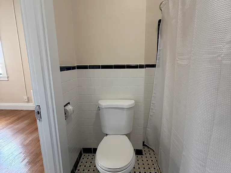 1470A Beacon St #65 — Photo 15