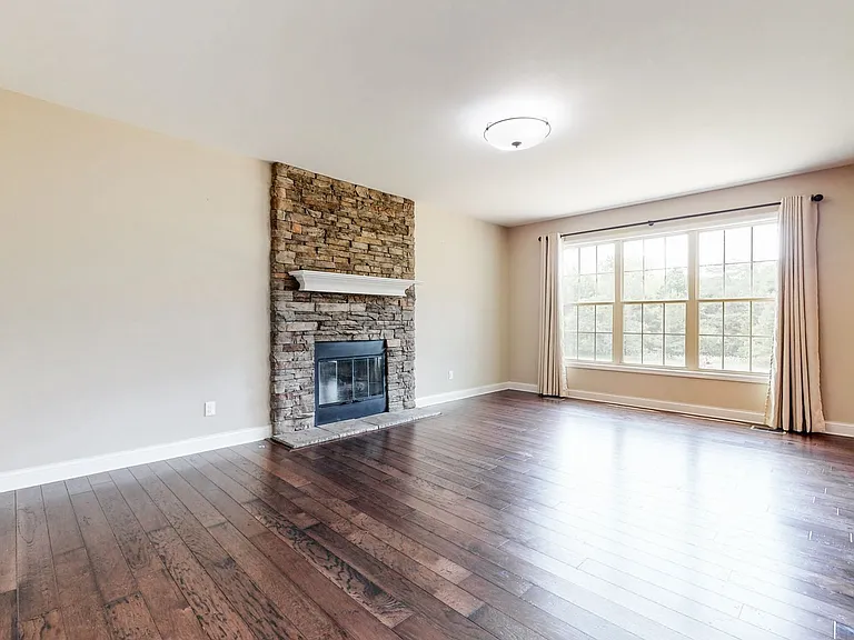 802 Urton Woods Way — Photo 23