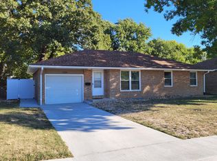 5308 SW 33rd St, Topeka, KS 66614