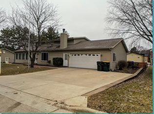 405 Elm St, Slinger, WI 53086