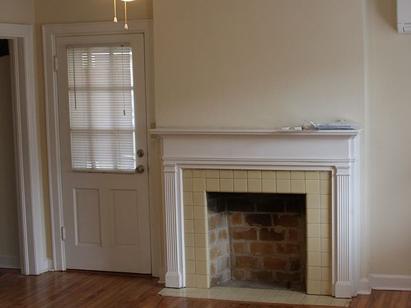 3rd image of 119 N Pennsylvania St #A