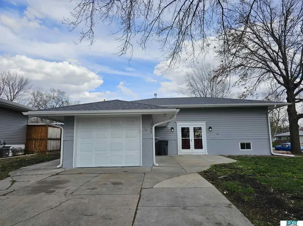 2200 N 53rd St, Lincoln, NE 68504
