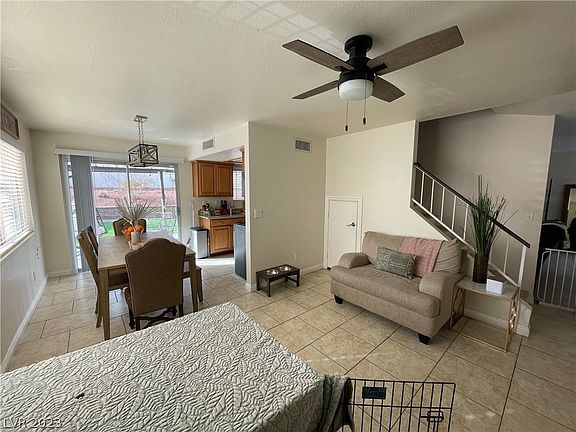 3rd image of 1304 Wintergreen Dr