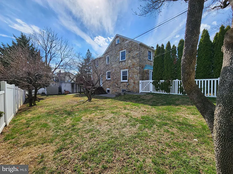 1156 Garfield Ave — Photo 27