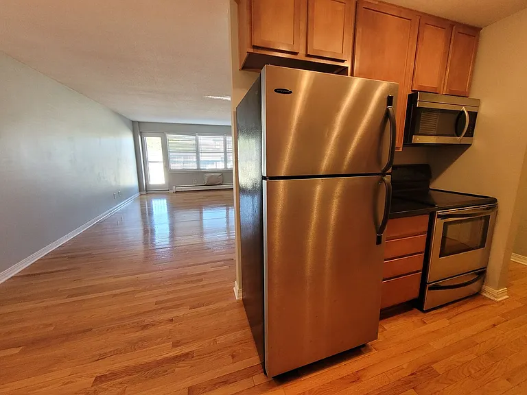 3150 Excelsior Blvd #305 — Photo 3