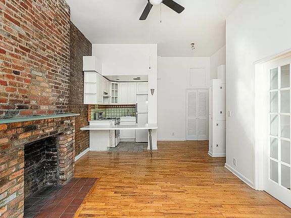 4th image of 160 9th Ave APT 1R