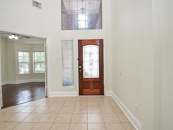 3rd image of 2735 Driftwood Dr