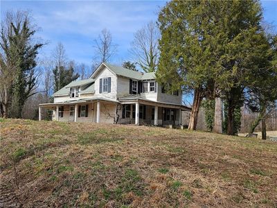 1292 Pine Hall Rd, Pine Hall, NC, 27042