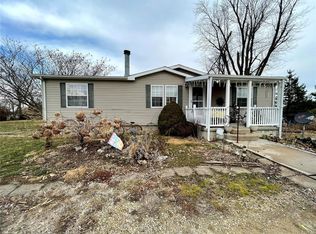 56582 Hunter Pl, New London, MO 63459