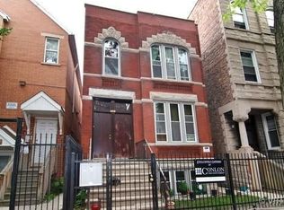 2718 W Evergreen Ave, Chicago, IL 60622
